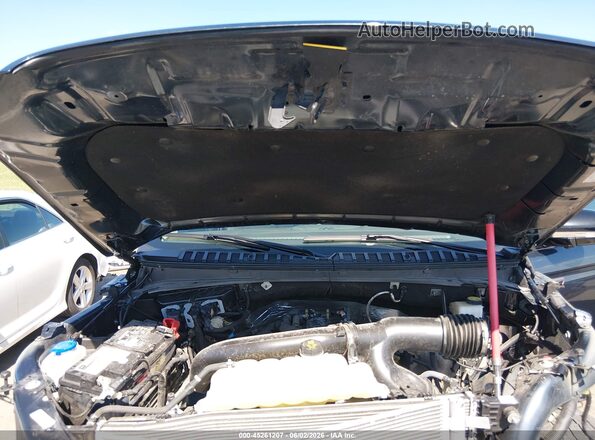 5LMJJ2NG7REL13641 2024 LINCOLN NAVIGATOR Black Հետևի տեսք