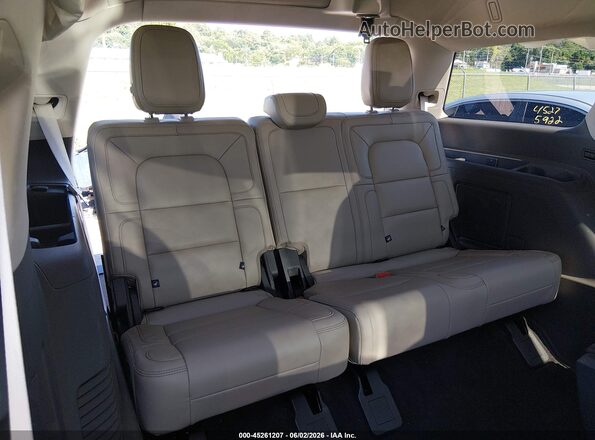 5LMJJ2NG7REL13641 2024 LINCOLN NAVIGATOR Black 