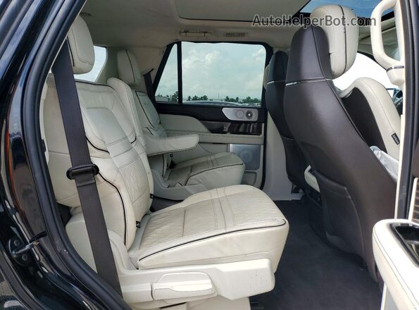 5LMJJ2TG6REL19658 2024 LINCOLN NAVIGATOR Black Вид задньої частини салону