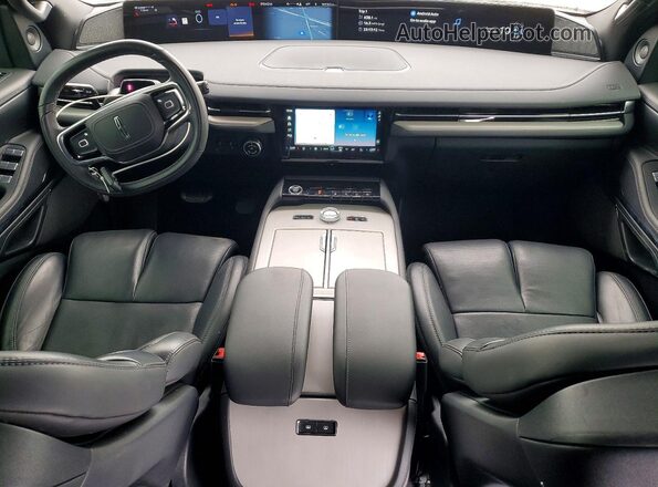 5LMJJ3LG5SEL13099 2025 LINCOLN NAVIGATOR Black Вид панелі приладів