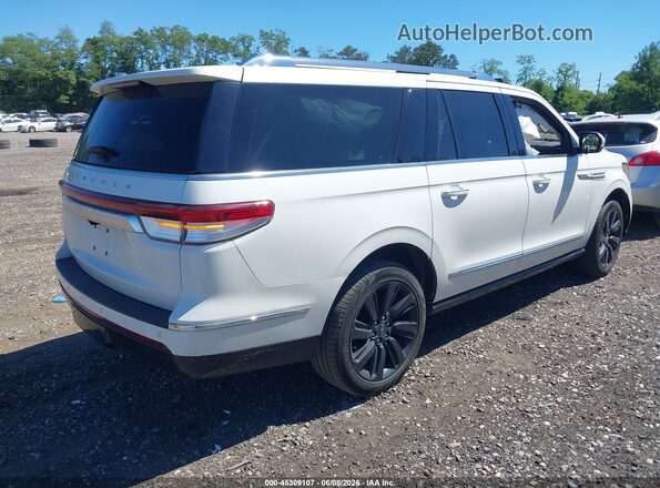 5LMJJ3LG7REL18069 2024 LINCOLN NAVIGATOR Белый Задняя правая четверть