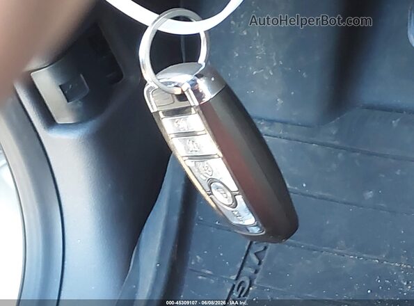 5LMJJ3LG7REL18069 2024 LINCOLN NAVIGATOR Белый Вид панели приборов