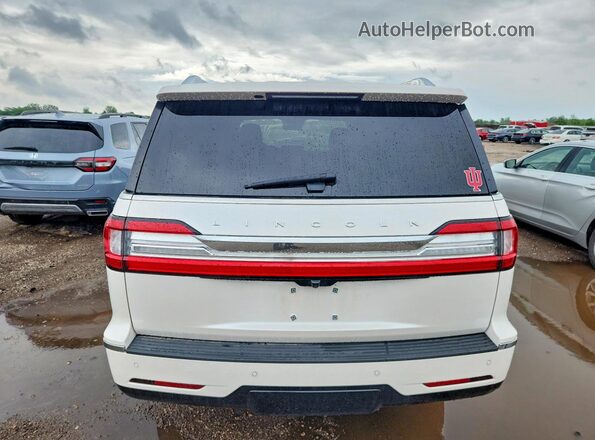 5LMJJ3LT2KEL16510 2019 LINCOLN NAVIGATOR Белый Вид сзади