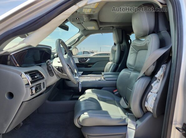 5LMJJ3LT4JEL08200 2018 LINCOLN NAVIGATOR Silver Vista interior delantera