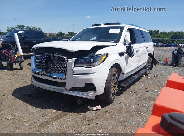 5LMJJ3LT4NEL16335 2022 LINCOLN NAVIGATOR White Передня ліва чверть
