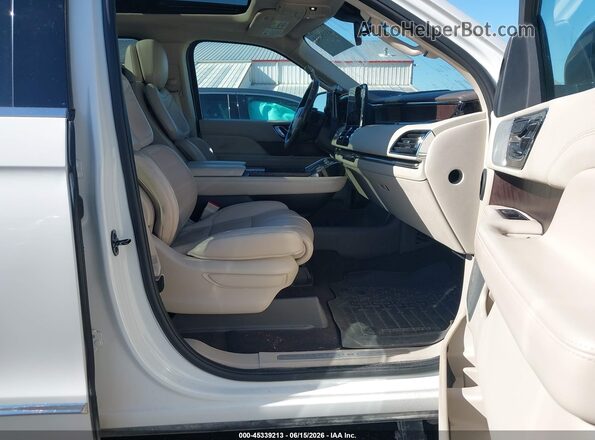 5LMJJ3LT6LEL13143 2020 LINCOLN NAVIGATOR White Սալոնի դիմացի տեսք