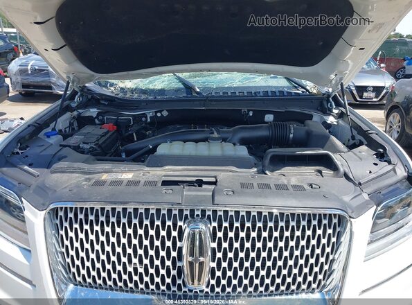 5LMJJ3LT8MEL18295 2021 LINCOLN NAVIGATOR Белый Вид сзади