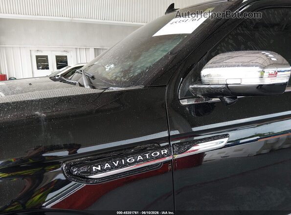 5LMJJ3TGXREL15098 2024 LINCOLN NAVIGATOR Black 
