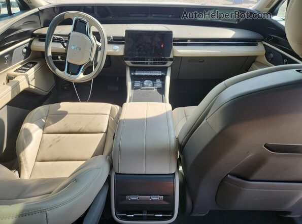 5LMPJ8J40SJ906456 2025 LINCOLN NAUTILUS White Առջևի վահանակի տեսք