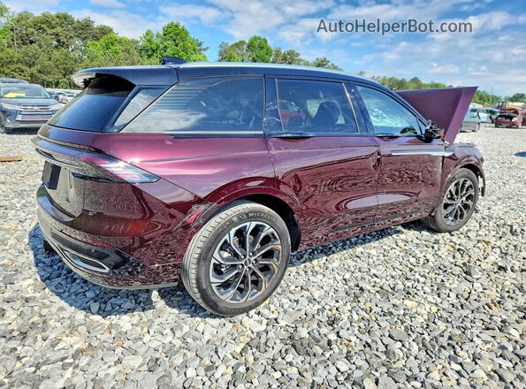 5LMPJ8K46SJ950069 2025 LINCOLN NAUTILUS Maroon Trasero derecho