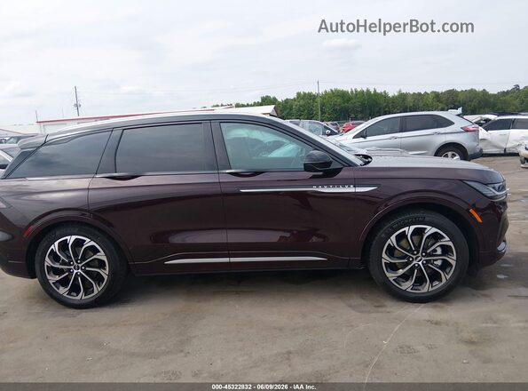 5LMPJ8KA1RJ834360 2024 LINCOLN NAUTILUS Maroon Widok wnętrza z tyłu