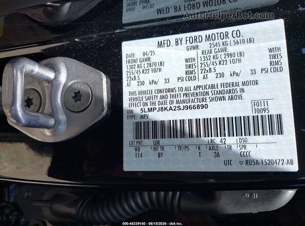 5LMPJ8KA2SJ966890 2025 LINCOLN NAUTILUS Black Vista del compartimento del motor