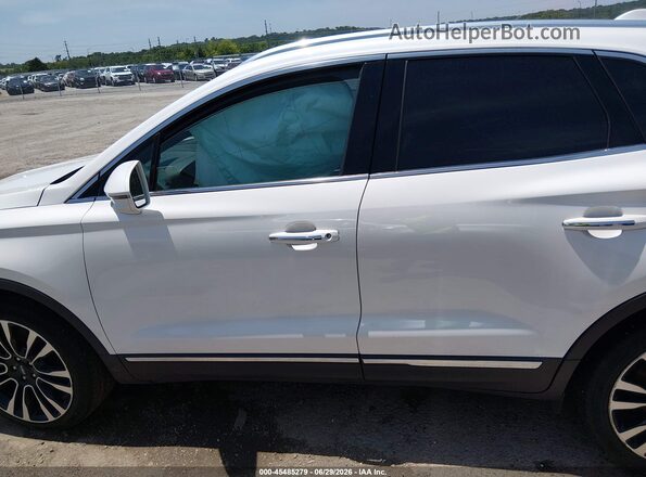 5LMTJ3DH2KUL52786 2019 LINCOLN MKC White Widok wnętrza 360 stopni