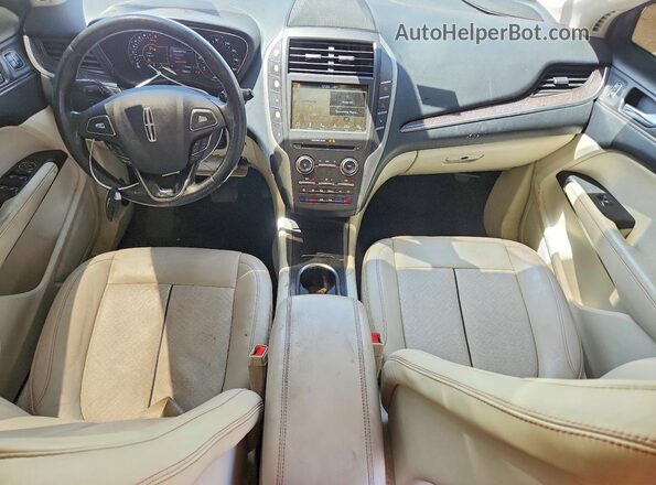 5LMTJ4DH5HUL07629 2017 LINCOLN MKC White Вид панелі приладів