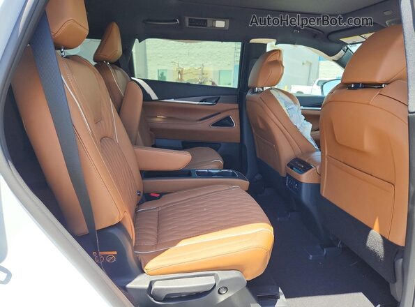 5N1AL1HU6TC353026 2026 INFINITI QX60 White Вид задньої частини салону