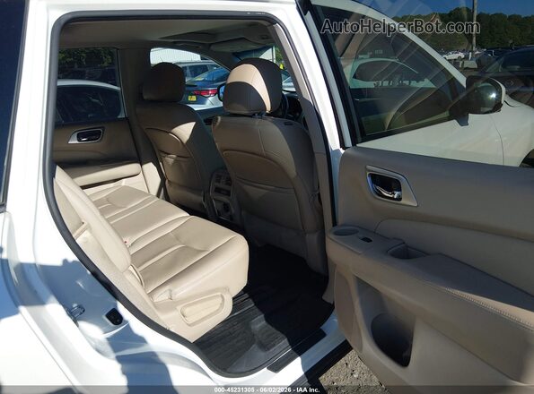 5N1AR2MM2GC634014 2016 NISSAN PATHFINDER White Հետևի նստատեղերի տեսք