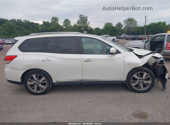 5N1AR2MM3GC647399 2016 NISSAN PATHFINDER White Rear interior view