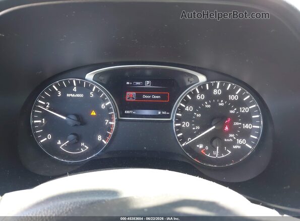 5N1AR2MM7GC600795 2016 NISSAN PATHFINDER Red Հետևի նստատեղերի տեսք