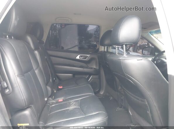 5N1AR2MN2GC622261 2016 NISSAN PATHFINDER Silver VIN կոդի պիտակի տեսք