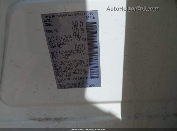 5N1AR2MN3GC619739 2016 NISSAN PATHFINDER White Engine compartment view
