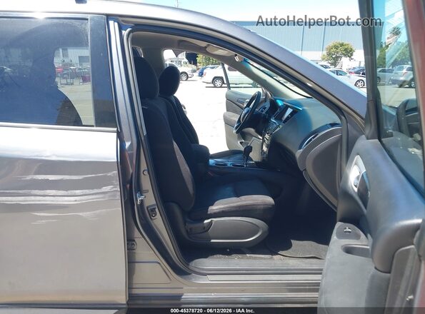 5N1AR2MN5GC624022 2016 NISSAN PATHFINDER Серый Вид салона спереди