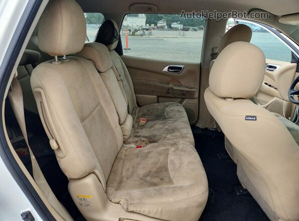 5N1AR2MN6GC607729 2016 NISSAN PATHFINDER White უკანა სალონის ხედი