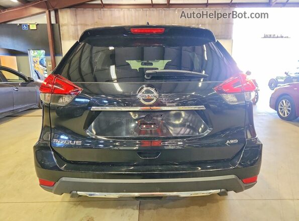 5N1AT2MM1HC741994 2017 NISSAN ROGUE Black Вид ззаду
