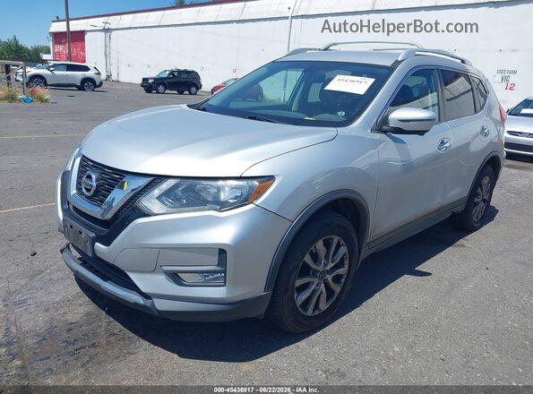 5N1AT2MM1HC757273 2017 NISSAN ROGUE Серебряный Передняя левая четверть