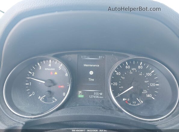 5N1AT2MM1HC757273 2017 NISSAN ROGUE Серебряный Вид задних сидений