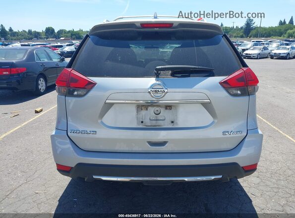 5N1AT2MM1HC757273 2017 NISSAN ROGUE Серебряный 