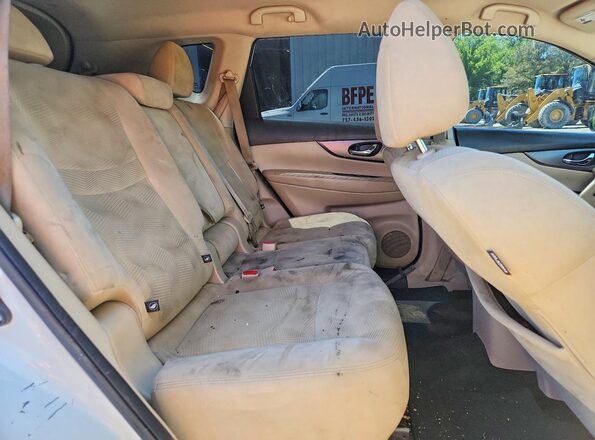 5N1AT2MM2GC891174 2016 NISSAN ROGUE White Вид задньої частини салону