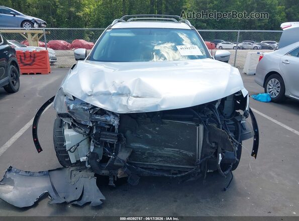 5N1AT2MT0GC870086 2016 NISSAN ROGUE Silver Rear interior view