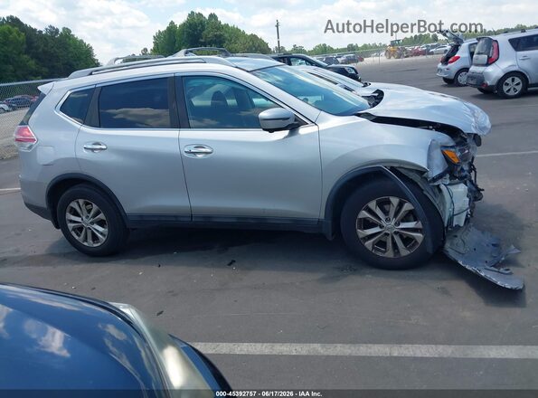 5N1AT2MT0GC870086 2016 NISSAN ROGUE Silver 360 interior view