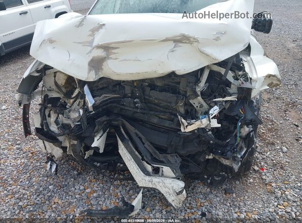 5N1AT2MT0HC860773 2017 NISSAN ROGUE White Դիմացի տեսք