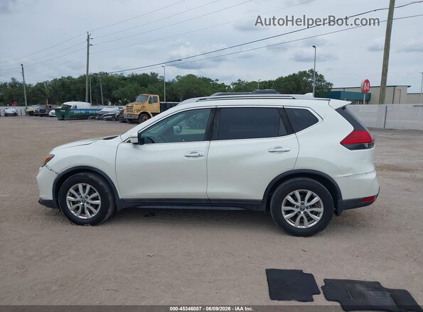 5N1AT2MT0HC883406 2017 NISSAN ROGUE White Widok wnętrza 360 stopni