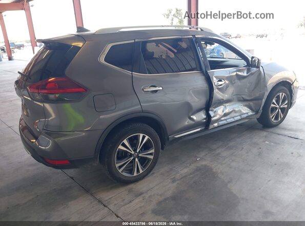 5N1AT2MT0JC734659 2018 NISSAN ROGUE Серебряный Задняя правая четверть