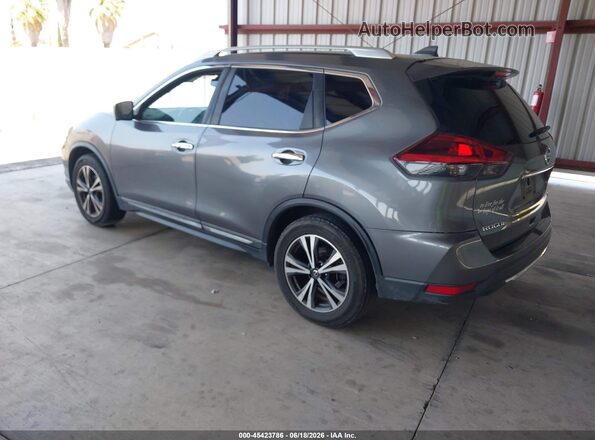 5N1AT2MT0JC734659 2018 NISSAN ROGUE Серебряный Задняя левая четверть