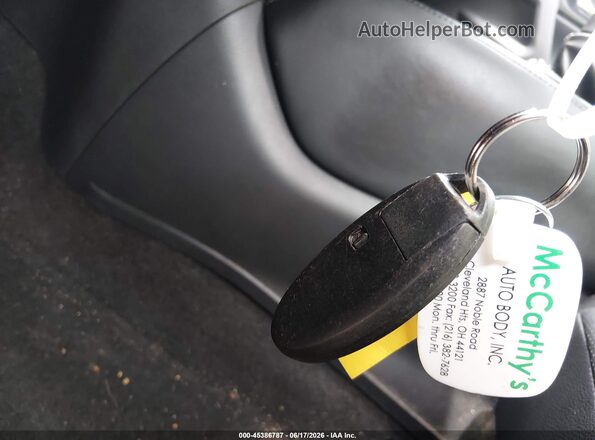 5N1AT2MT0JC778306 2018 NISSAN ROGUE Серебряный Вид панели приборов