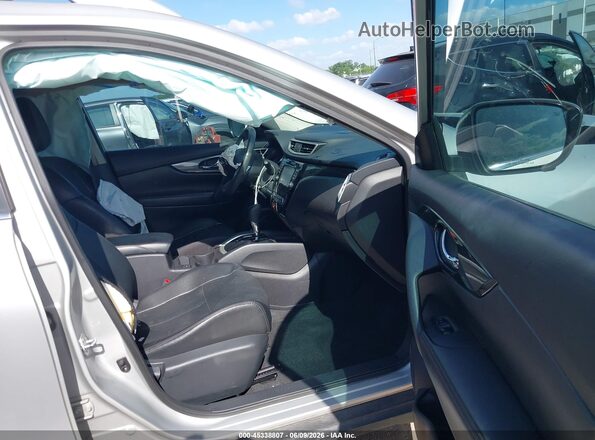 5N1AT2MT1GC746456 2016 NISSAN ROGUE Silver Widok wnętrza z przodu