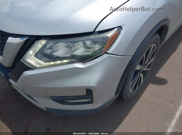 5N1AT2MT1KC708914 2019 NISSAN ROGUE Silver Դիմացի տեսք