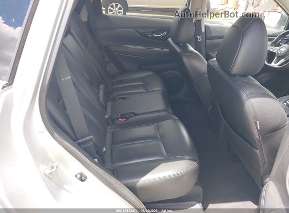 5N1AT2MT1KC708914 2019 NISSAN ROGUE Silver VIN կոդի պիտակի տեսք