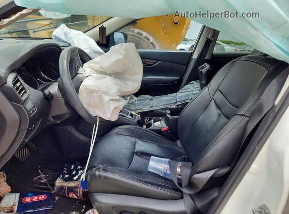 5N1AT2MT1LC769861 2020 NISSAN ROGUE White Front interior view