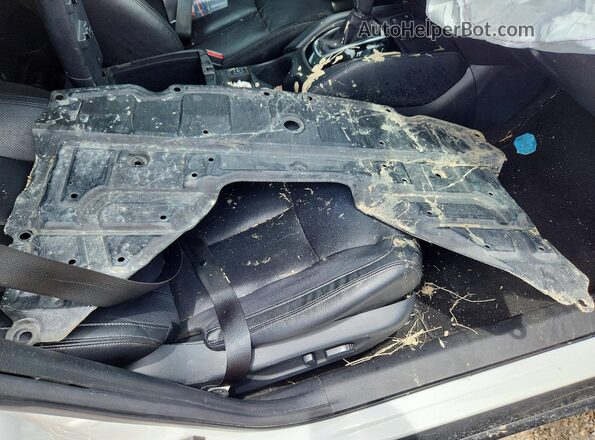 5N1AT2MT1LC769861 2020 NISSAN ROGUE White Engine compartment view