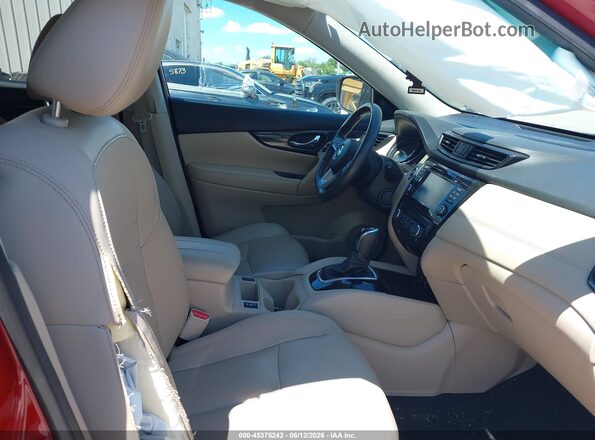5N1AT2MT2HC762215 2017 NISSAN ROGUE Red Vista interior delantera