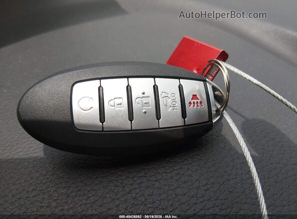 5N1AT2MT2HC831548 2017 NISSAN ROGUE Черный Вид панели приборов