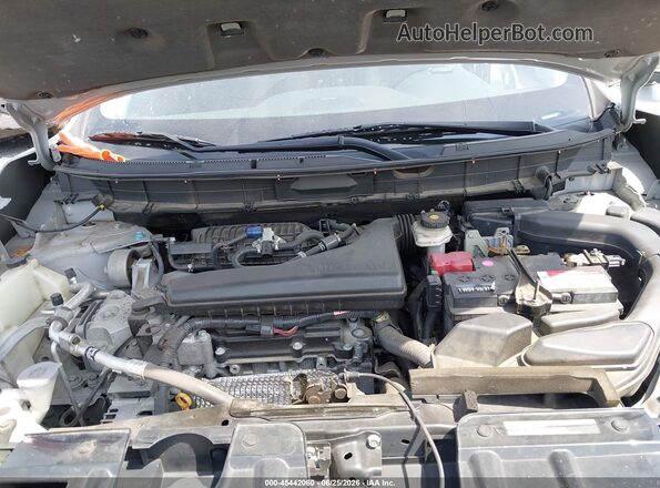 5N1AT2MT2JC741483 2018 NISSAN ROGUE Silver Հետևի տեսք