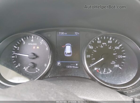 5N1AT2MT2JC769980 2018 NISSAN ROGUE Red Հետևի նստատեղերի տեսք