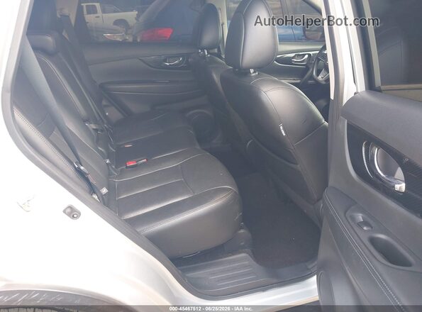 5N1AT2MT2JC809538 2018 NISSAN ROGUE Silver Вид наклейки з VIN-кодом