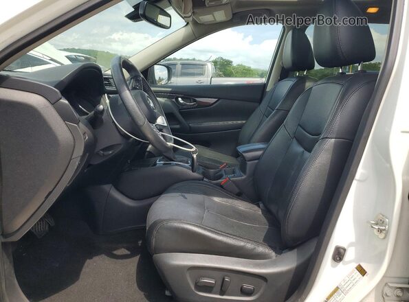 5N1AT2MT2KC823733 2019 NISSAN ROGUE White Front interior view