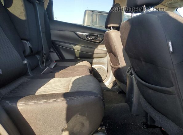 5N1AT2MT3HC771747 2017 NISSAN ROGUE Black Rear interior view